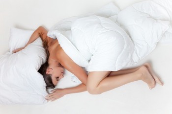 Kvalitu spánku ovplyvňuje i správna poloha počas spania