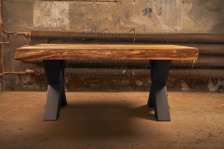 DIMA - exkluzívny masívny stôl
