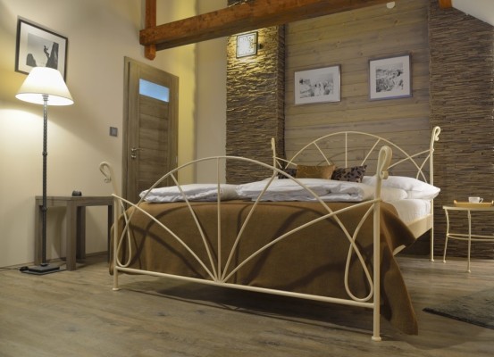 CORDOBA - nádherná kovová posteľ 160 x 200 cm