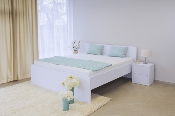 TROPEA - moderná lamino posteľ s plným čelom 140 x 210 cm